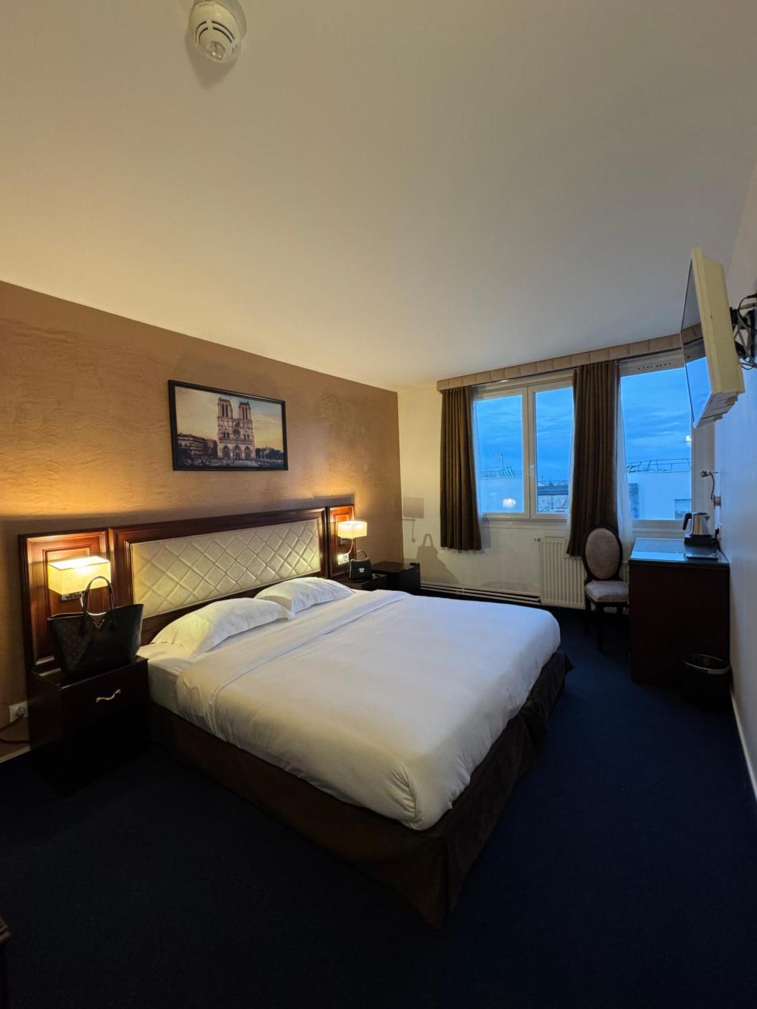 Hotel Grand Paris Villejuif Exterior photo