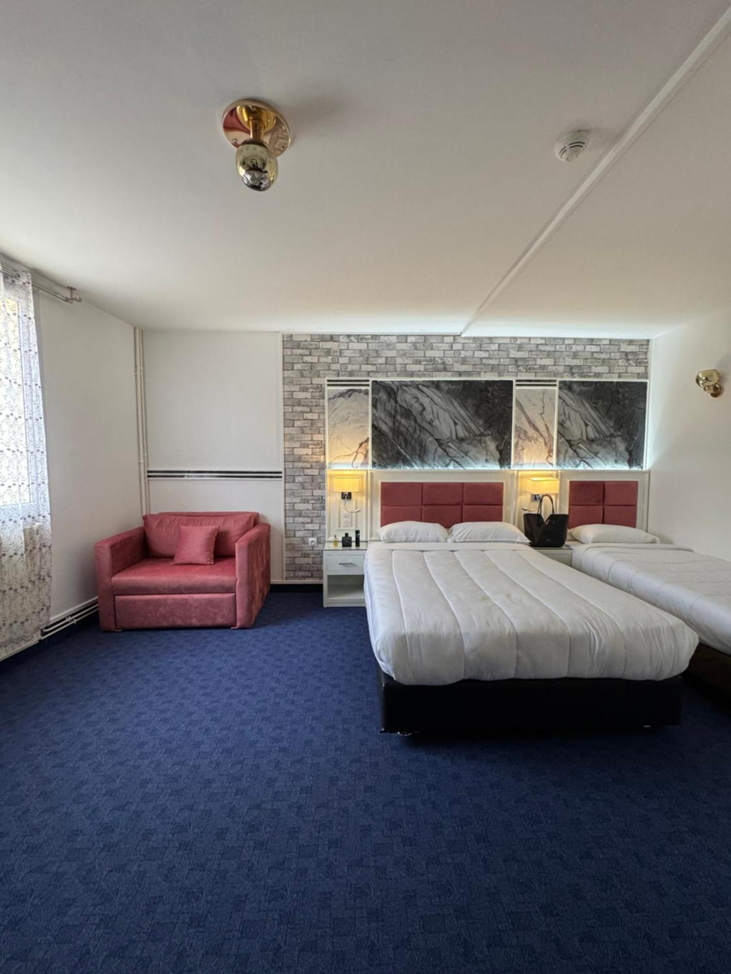 Hotel Grand Paris Villejuif Exterior photo